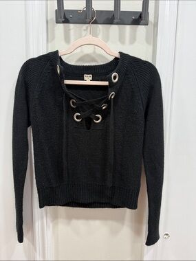 UNIQ Black Lace-Up Grommet Knit Crewneck Sweater